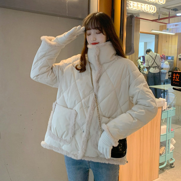 Moodne kõrge krae ja nööpidega naiste jope