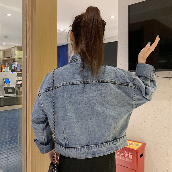 Moodne naiste lühike nööpidega teksajakk