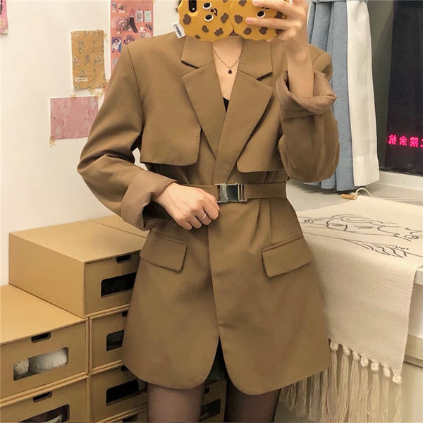 Palton subțire de damă elegant, cu centură și buzunare