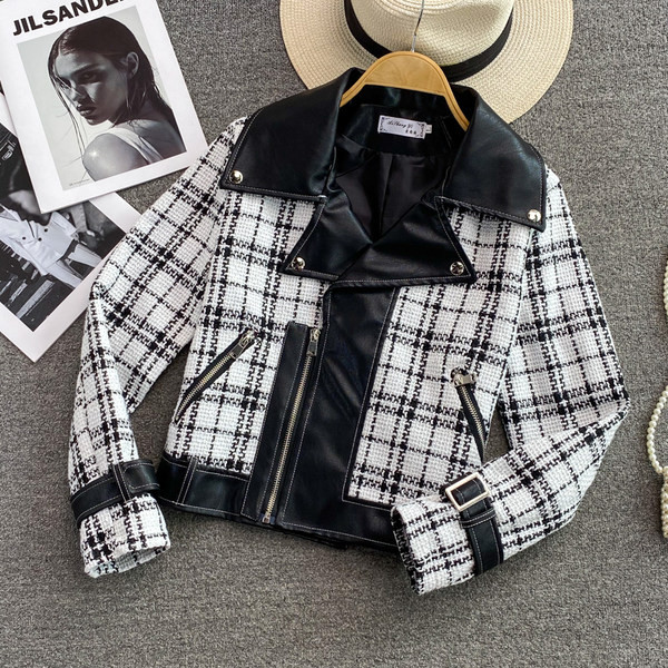 Γυναικείο ανοιξιάτικο μπουφάν με φερμουάρ και τσέπες σε μαύρο χρώμα