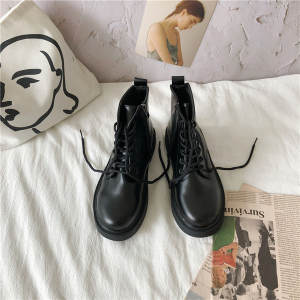 Naiste retrosaapad ökonahast