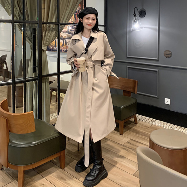 Praegune naiste õhukese mantli lai vööga mudel