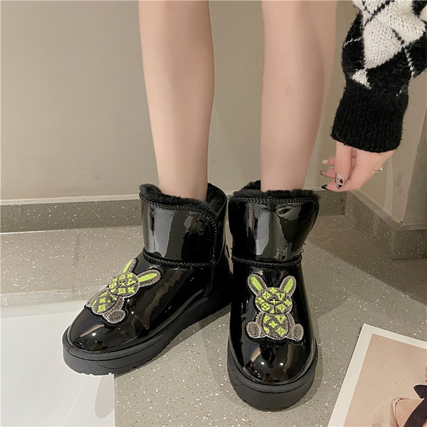 Alkalmi női csizma meleg béléssel, két színben