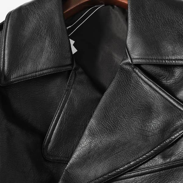 Moodne asümmeetrilise kinnitusega kunstnahast jakk