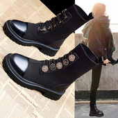 Modernūs moteriški batai iš eko odos plokščiu padu ir raišteliais