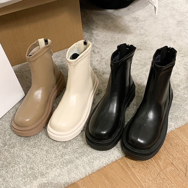 Naiste moodsad lukuga ökonahast saapad