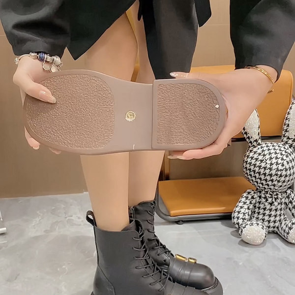 Γυναικείες έκο δερμάτινες μπότες με αγκράφα και κορδόνια