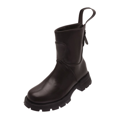 Γυναικείες χειμωνιάτικες μπότες από οικολογικό δέρμα με τραχιά σόλα