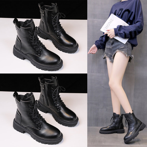 Cizme de dama cu talpa aspra - culoare neagra