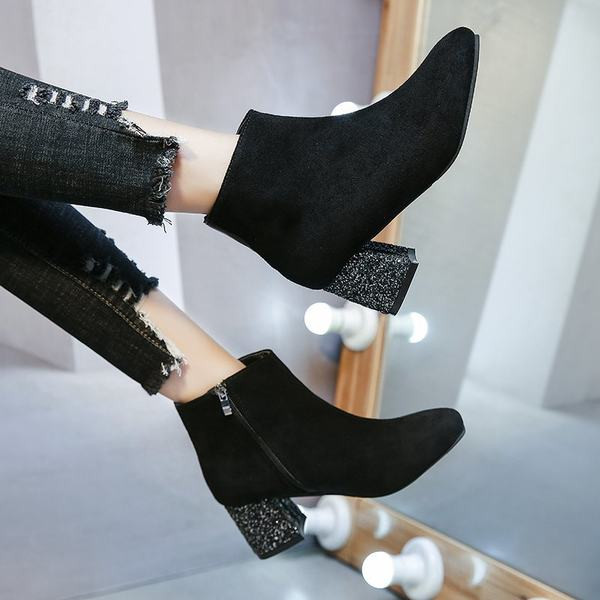 Öko-seemisnahast naiste saapad 6 cm kontsaga - musta värvi