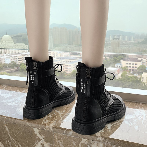 Ležerne ženske čizme s patentnim zatvaračima