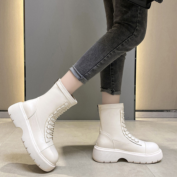 Casual γυναικείες μπότες με κορδόνια από faux δέρμα