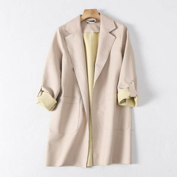 Μακρύ φθινοπωρινό μπουφάν από οικολογικό δέρμα με ρυθμιζόμενα μανίκια