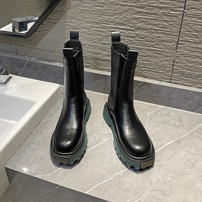 Casual γυναικείες μπότες από απλό μοντέλο από οικολογικό δέρμα