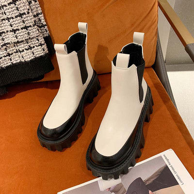 Naiste vabaaja saapad kunstnahast