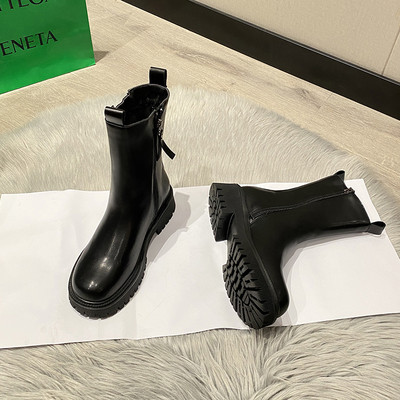 Naiste vabaaja saapad lameda talla ja lukuga ökonahast