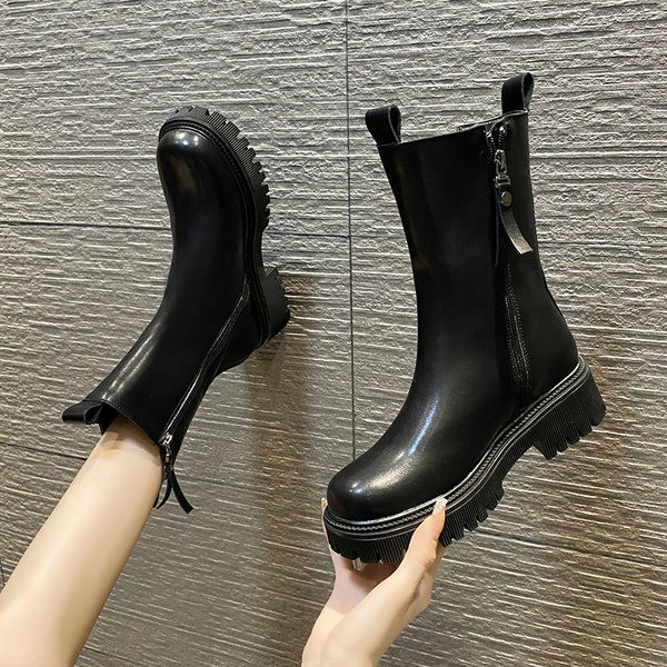 Naiste vabaaja saapad lameda talla ja lukuga ökonahast