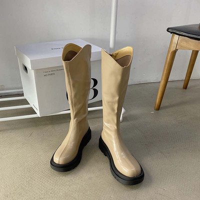 Έκο δερμάτινες γυναικείες μπότες με επίπεδη σόλα κατάλληλες για το χειμώνα