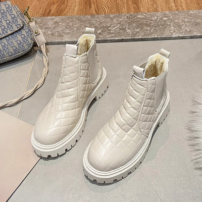 Γυναικείες μπότες από οικολογικό δέρμα με τραχιά σόλα