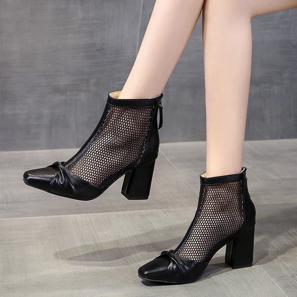 Eko bőrből készült modern női csizma vastag sarokkal