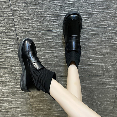 Μοντέρνες γυναικείες μπότες στρογγυλεμένο μοντέλο