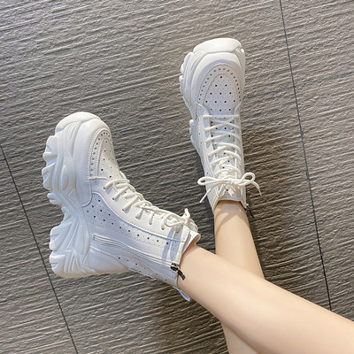 Cizme casual de dama cu sireturi si talpa aspra