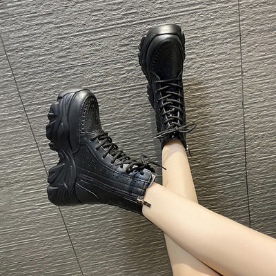 Cizme casual de dama cu sireturi si talpa aspra