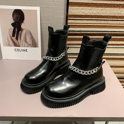 Naiste metallist ketiga nahast saapad