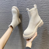 Moodsad naiste saapad tekstiilist ümardatud mudelist