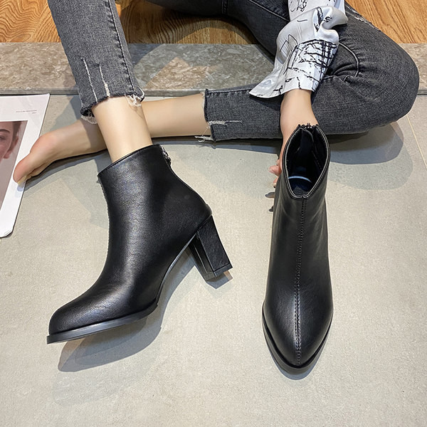 Cizme de dama stilate din piele ecologica model ascutit