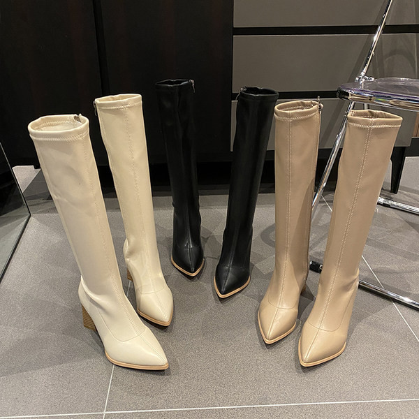 Stiilsed naiste saapad terava otsaga tavaline kontsaga mudel