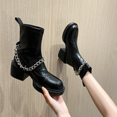 Актуални дамски боти на ток с метални елементи