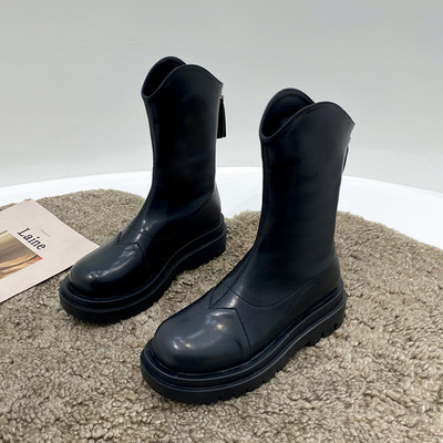 Γυναικείες μπότες καθαρό στρογγυλεμένο μοντέλο