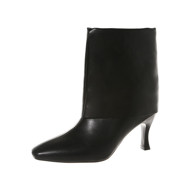 Moodsad kõrge õhukese kontsaga naiste saapad