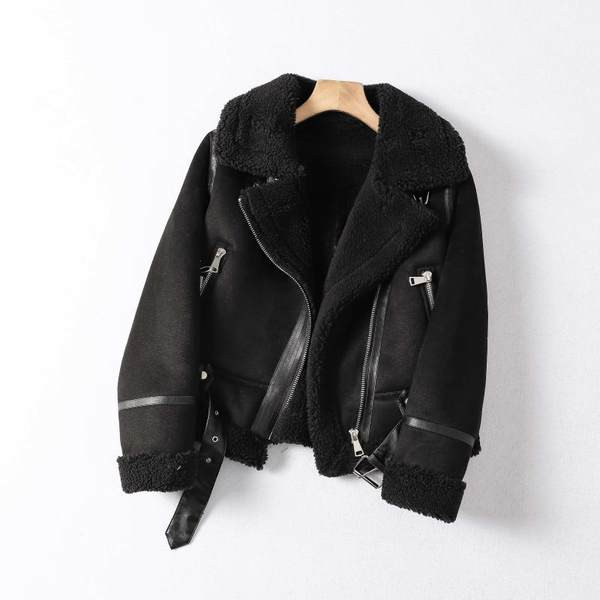 Öko bőrből készült őszi kabát pehelytal