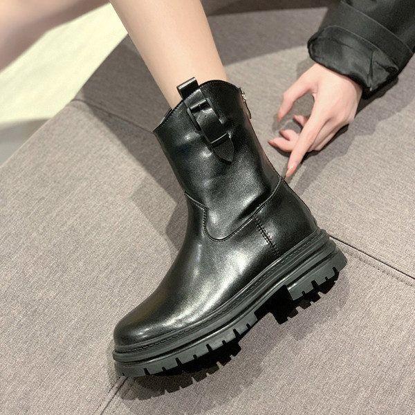 Alkalmi női műbőr csizma cipzárral