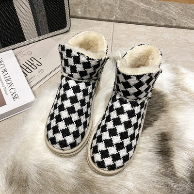 Sooja voodriga ruudulised naiste saapad - kahte värvi