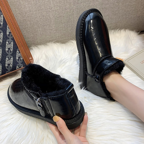 Sooja voodri ja lameda tallaga naiste saapad - kolme värvi