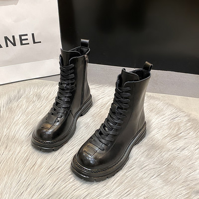 Ženske kožne čizme s vezicama i grubim potplatom