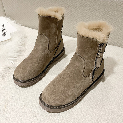 Női csizma meleg béléssel és cipzárral