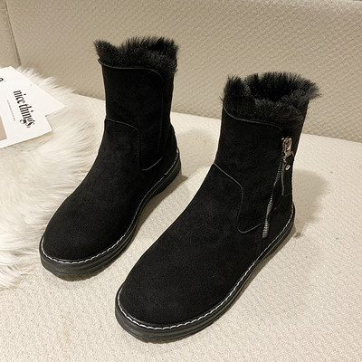 Női csizma meleg béléssel és cipzárral