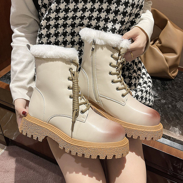 Női csizma műbőrből és fűzőből - két színben