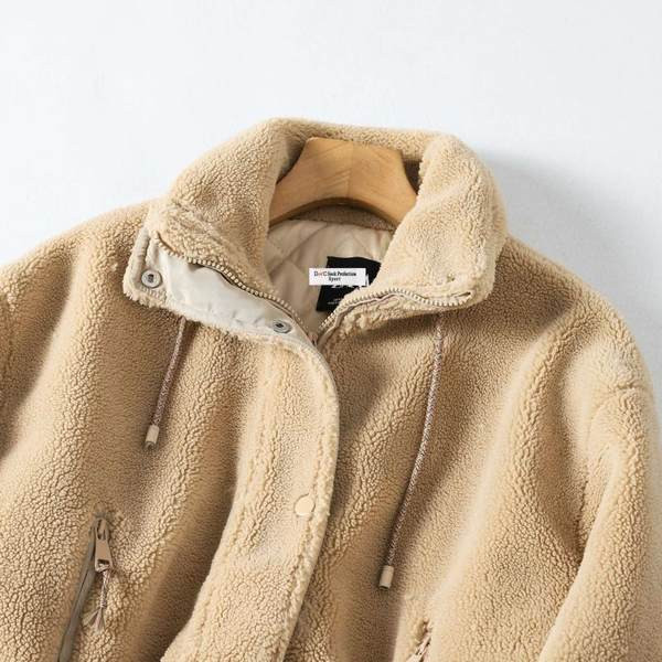 Sügiseks sobiv naiste lühike sulejope