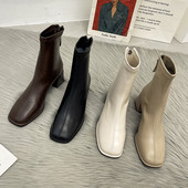 Novi model ženskih čizama od eko kože na petu