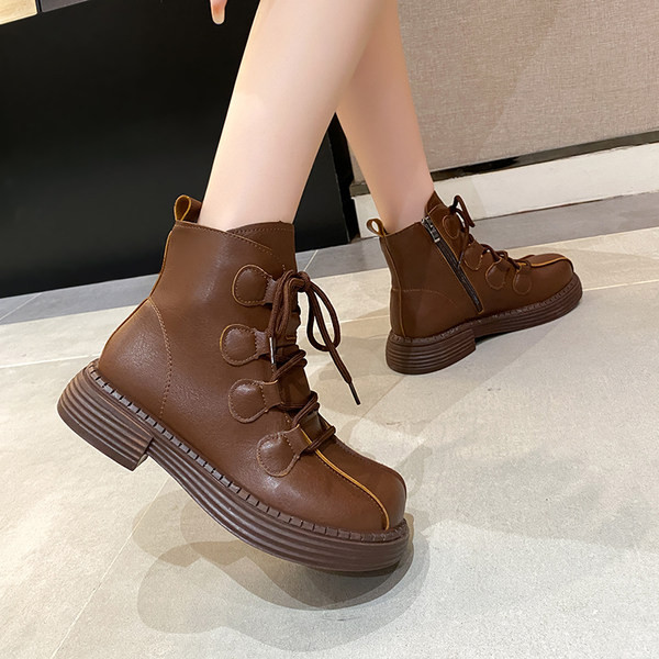 Ženske zimske čizme sa vezicama i patentnim zatvaračem