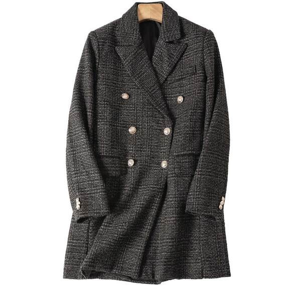 Őszi kabát kétsoros rögzítéssel