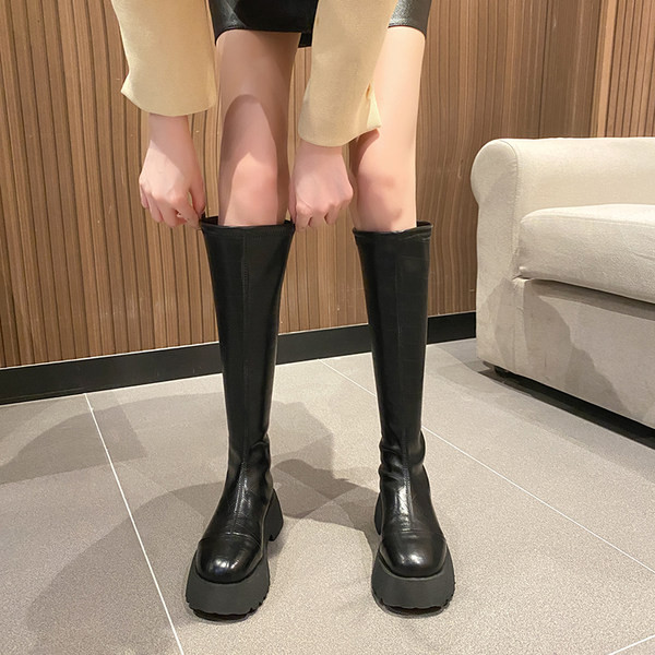 Ženske kožne čizme s platformom 5,5 cm