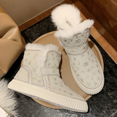 Női alkalmi csizma meleg béléssel és kövekkel