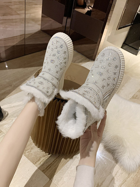 Női alkalmi csizma meleg béléssel és kövekkel