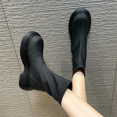 Naiste kaasaegsed saapad puhas ümar mudel